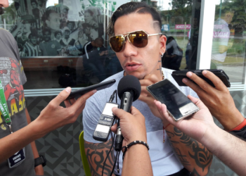 ¡Confirmado el nombre del DT colombiano que definirá el futuro de Dayro Moreno!