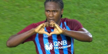 Hugo Rodallega confirma que sí hay diálogos para jugar con Olimpia