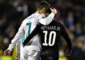 ¡Polémica cláusula que él negó! Cobrar por aplaudir a los hinchas al final del partido