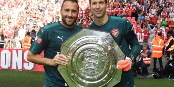 Se retira Petr Cech y el Napoli todavía no compró a David Ospina… ¿entonces?