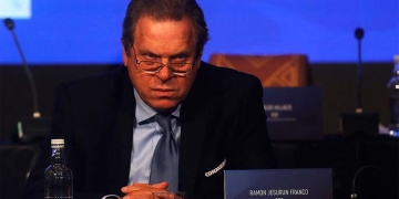 Millonaria sanción a miembros de la FCF por reventa de boletas en eliminatoria