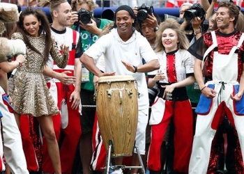 ¡Ronaldinho tendrá una fiesta privada en Bogotá!