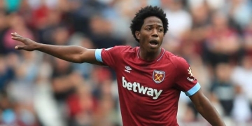 Carlos Sánchez marcó gol con el West Ham en partido de pretemporada