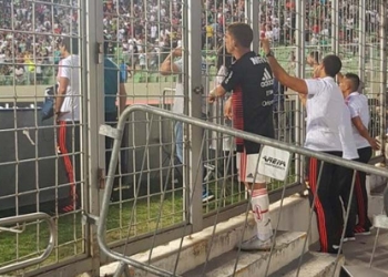 Gustavo Cuéllar sufrió su sexta expulsión en Flamengo