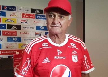 “Pecoso” Castro se refirió a Deportivo Cali como “el vecino” al ser presentado en América