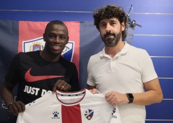 Compañero colombiano para el Cucho Hernández en el Huesca
