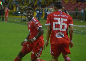 Existe el hincha de América de Cali que no lo apoya ni con “Pecoso” Castro al mando