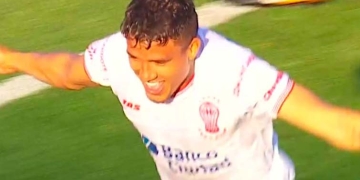 ¡Otro golazo de Andrés Felipe Roa en Huracán!