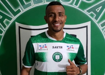 Farid Díaz pasó de estar en el Mundial a ser refuerzo de un equipo de la B