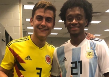De Cuadrado a Dybala: “te queda bien la camisa de la Selección Colombia”