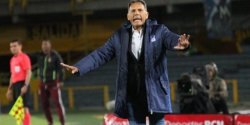 Invadió el campo de juego porque quería abrazar a Miguel Russo