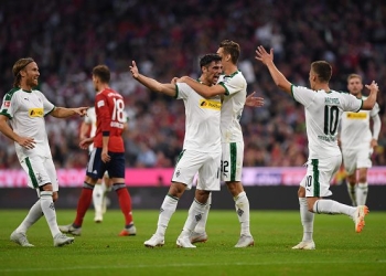 Bayern Múnich sigue sufriendo en casa por la Bundesliga
