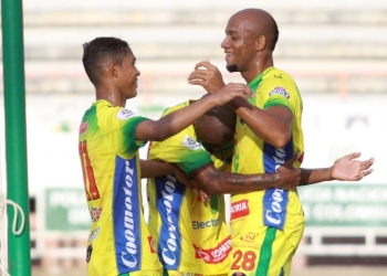 Santa Fe hizo una propuesta formal por el delantero Andrés Amaya