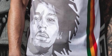 La imagen de Bob Marley, presente en la camiseta de un club irlandés