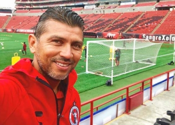 ¿El fútbol mexicano tendrá nuevo entrenador colombiano?
