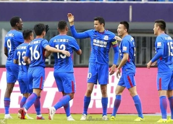 ¡Goles de Gio Moreno y Fredy Guarín para nuevo triunfo de Shanghai Shenhua!