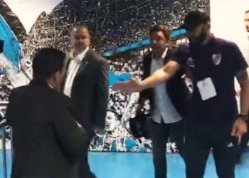 Gustavo Morelli, el colombiano que “pilló” al DT de River Plate incumpliendo una sanción