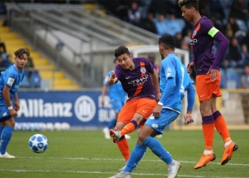 Ian Carlo Poveda, el crack de padres colombianos que ya marca con Manchester City