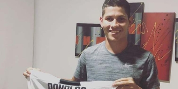 ¡Le luce la camiseta de Juventus a Jorman Campuzano!