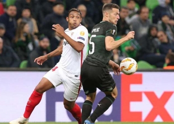 Luis Fernando Muriel desaprovecha la oportunidad en Sevilla