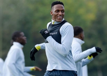 El dolor de cabeza que Yerry Mina le causó al DT de Everton