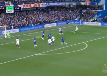 ¡Pudo ser gol de Yerry Mina con el Everton frente al Chelsea!