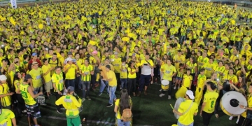 ¡La camiseta humana más grande del mundo es de Colombia!