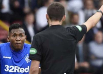 Steven Gerrard ya no necesita a Alfredo Morelos