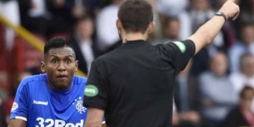 Steven Gerrard ya no necesita a Alfredo Morelos