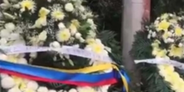 7 minutos y afuera. ¡La rápida expulsión de Avilés Hurtado en la que tuvo que ver el VAR!