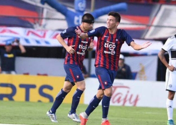 Los colombianos que jugaron el partido histórico en el que marcó un niño de 14 años