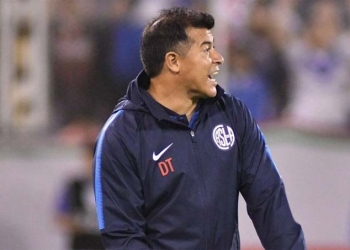 Jorge Almirón regresa a Colombia en busca de refuerzos para San Lorenzo