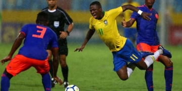 El lío que armó Vinicius Jr ante la Selección Colombia por una simulación