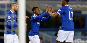 ¡4 goles en el primer partido completo de Yerry Mina en Everton!