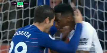 ¿Fue penalti de Yerry Mina sobre Álvaro Morata?
