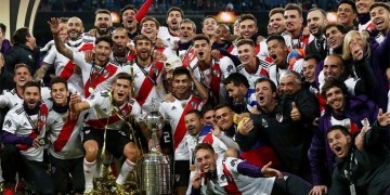 ¿Por qué Juanfer Quintero y Santos Borré se perdieron la fiesta de River en Argentina?