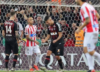 Una más al escándalo: ¡¿la carta que Jarlan Barrera le habría enviado a Tigres?!