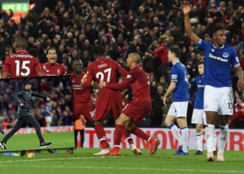 La locura en el clásico de Liverpool por la que se disculpó pero que le causaría sanción