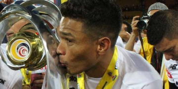 Colón de Santa Fe no es el único que quiere a Teo Gutiérrez en Argentina