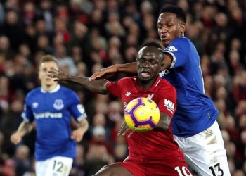 Lo que pasó en el clásico de Liverpool que jugó Yerry Mina