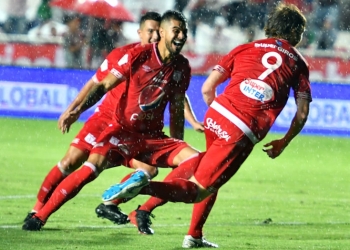 América aplastó a Unión Magdalena y le metió presión a los líderes del cuadrangular A
