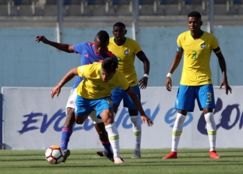El arquero de Brasil evitó el triunfo de Colombia en Rancagua