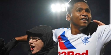 Alfredo Morelos desató la locura con otro de sus goles en Rangers FC