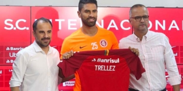 Santiago Tréllez y otra oportunidad en el fútbol internacional