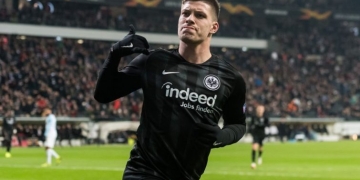 Ya no es Mbappé: ¡conozca el joven delantero por el que suspiran los grandes de Europa!
