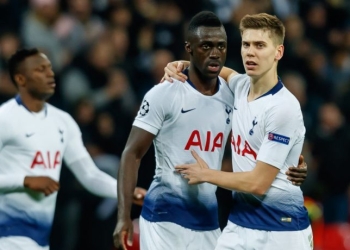 Rio Ferdinand criticó a Dávinson Sánchez