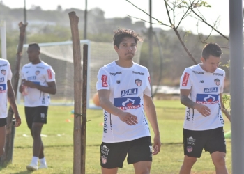 La comparación que hicieron entre Matías Fernández y el Pibe Valderrama