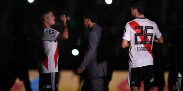 Juanfer Quintero intentó otra joya, pero se le cruzó un compatriota