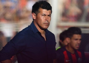 Pasó otro partido y nada que gana Jorge Almirón con San Lorenzo