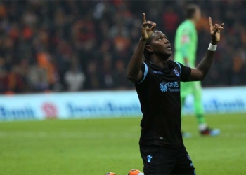 Tremendo blooper de Hugo Rodallega: ¡Se le olvidaron las reglas!